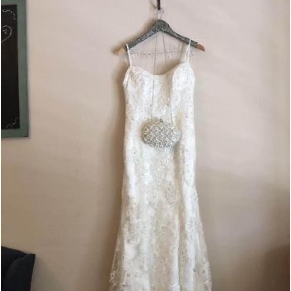 Maggie Sottero wedding dress - Picture 2 of 8